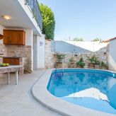 Relax holiday house with pool and spa zone in Marcana, near Pula, Istria, Croatia, Пула